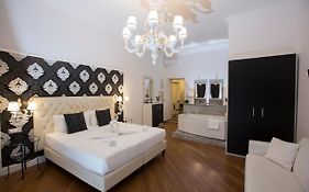 Navona Vita Suites